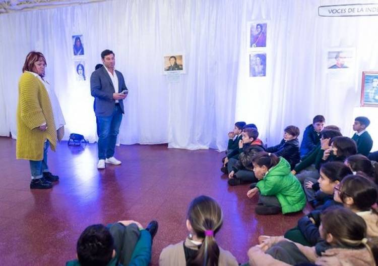 MUESTRA EN EL CENTRO CULTURAL (27/7)