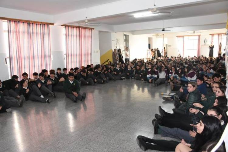 SEGUIMOS CON LAS CHARLAS SOBRE MEDIO AMBIENTE