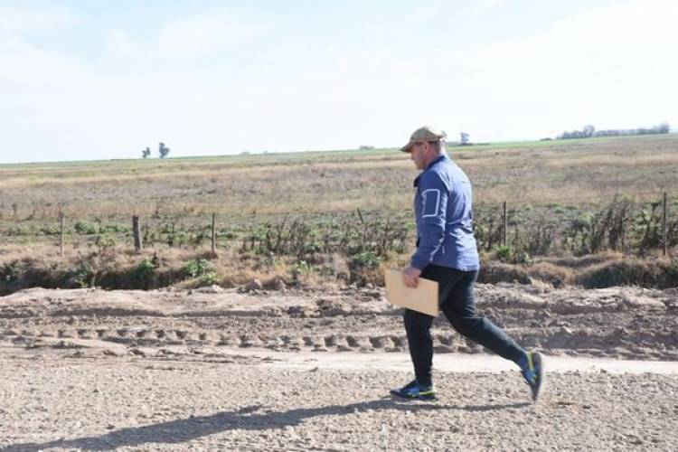 INTENDENTE NATALIO LATTANZI Y RICARDO BELIERA EN CAMINOS N|25, 29  Y 33 DURANTE EL FIN DE SEMANA