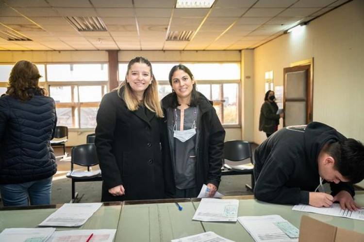 ENTREGA BECAS EDUCATIVAS (5/8)