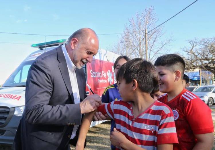 GOBERNADOR OMAR PEROTTI EN FIRMAT