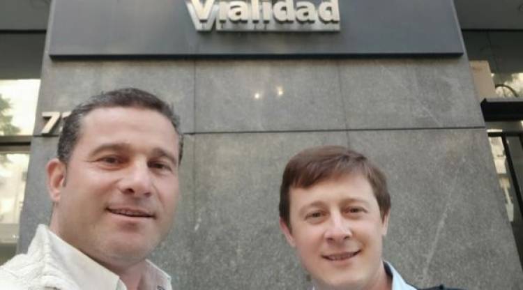 INTENDENTE NATALIO LATANZZI CON SECRETARIO DE PLANIFICACION URBANA MARIANO REY EN BUENOS AIRES