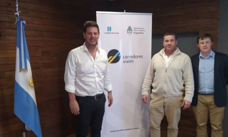 INTENDENTE NATALIO LATANZZI CON SECRETARIO DE PLANIFICACION URBANA MARIANO REY EN BUENOS AIRES