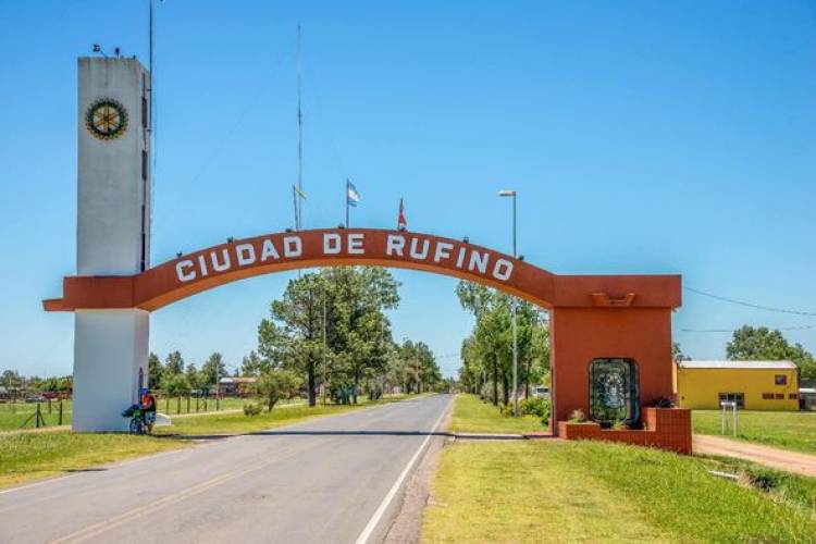 SENADOR LISANDRO ENRICO ESTA EN RUFINO