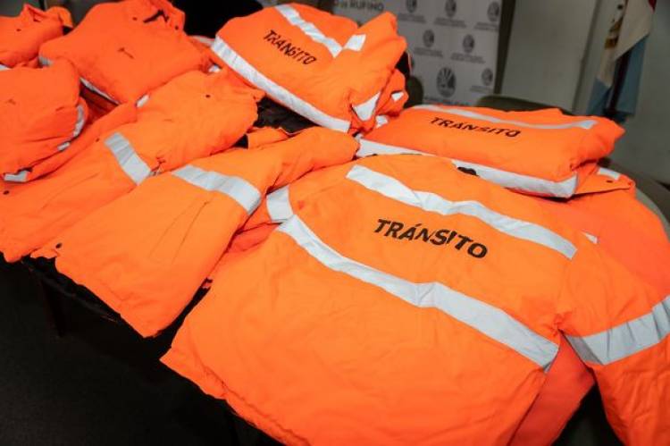 NUEVA ENTREGA DE INDUMENTARIA