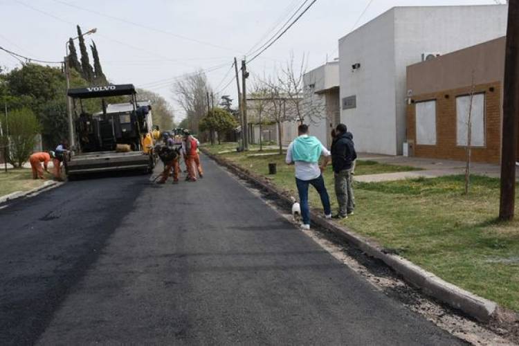 AVANCES EN BARRIOS JARDIN Y PARRA PLAN