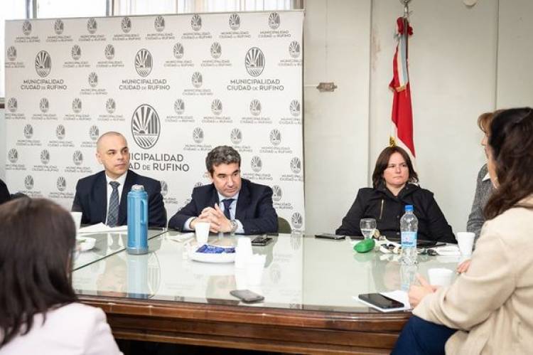 NUEVOS FISCALES