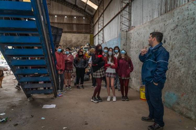 VISITA A LA PLANTA DE RECICLADO