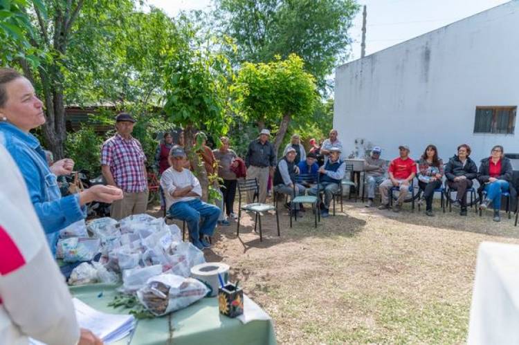 ENTREGA DE SEMILLAS EN EL HOGAR