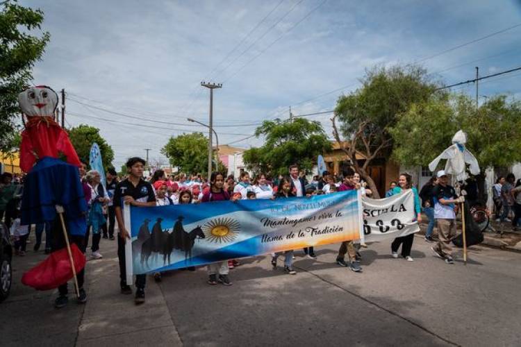 CONMEMORANDO EL DIA DE LA TRADICION