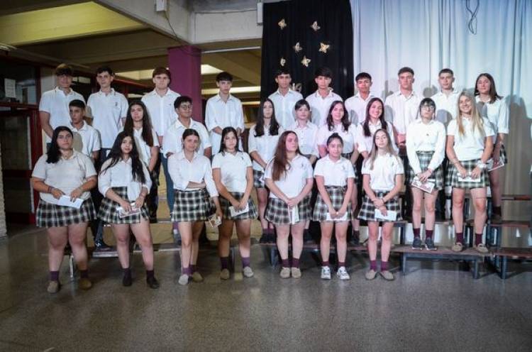 COLACION DE ALUMNOS DEL COLEGIO SUPERIOR N| 50