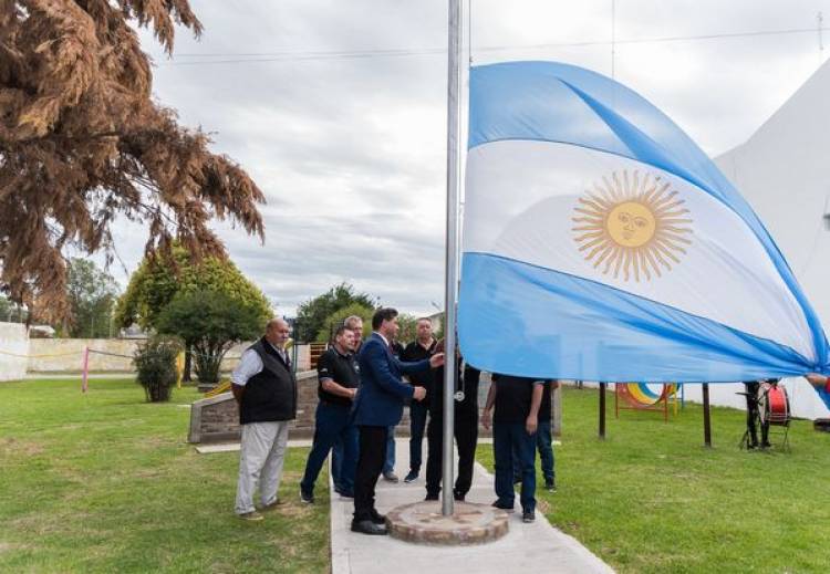 ACTA EN LA PLAZOLETA "2 DE ABRIL"