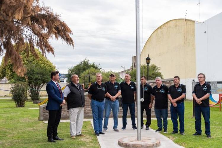 ACTA EN LA PLAZOLETA "2 DE ABRIL"