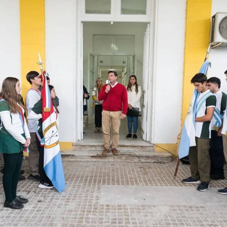 VUELTA A CLASES ESCUELA AGROTECNICA N° 335