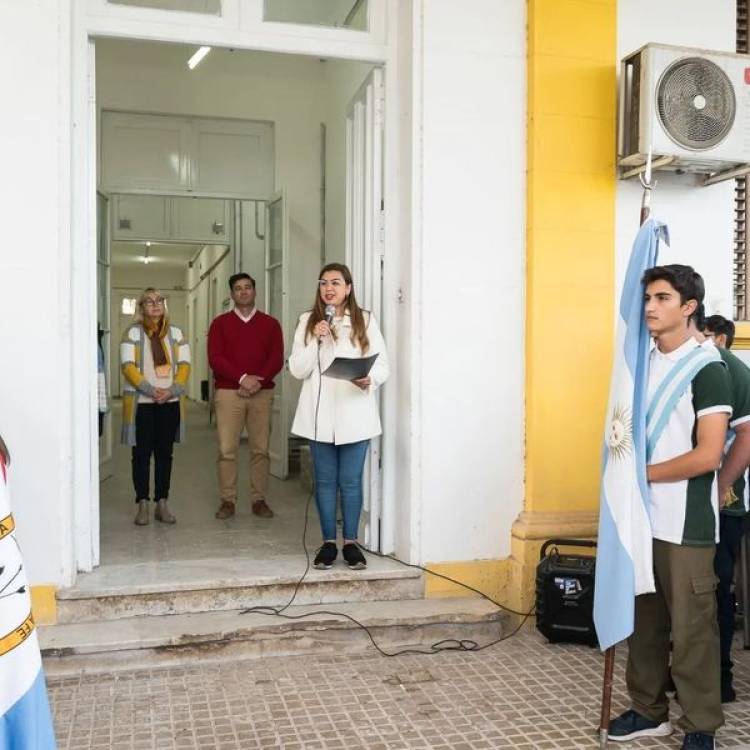 VUELTA A CLASES ESCUELA AGROTECNICA N° 335