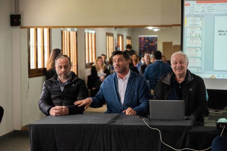 INTENDENTE NATALIO LATTANZI ESTA EN RUFINO
