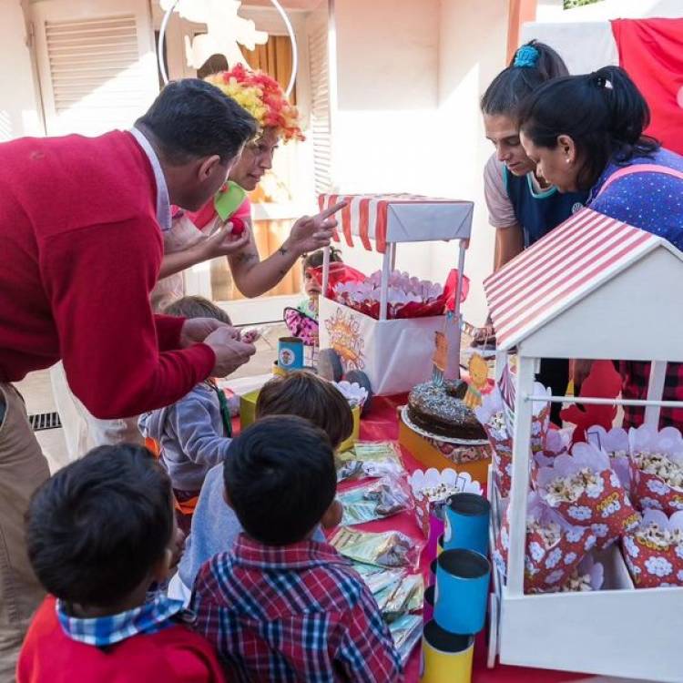 VISITA A LA GUARDERIA "GERMAN MUÑOZ"