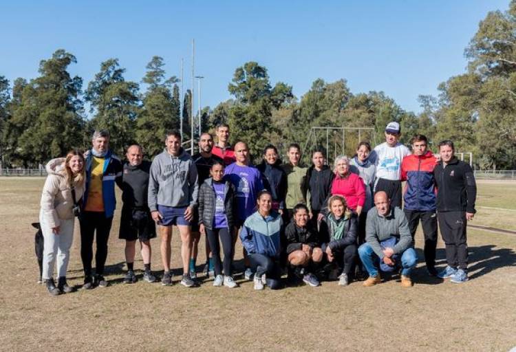 VISITA A LA ESCUELA DE ATLETISMO