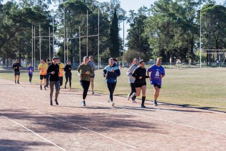 VISITA A LA ESCUELA DE ATLETISMO