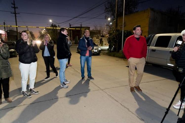 ENCENDIDO DE LUMINARIAS EN BARRIO GRAL. SAN MARTIN