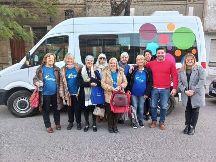 ABUELAS CUENTACUENTOS RUMBO A GRAL. VILLEGAS