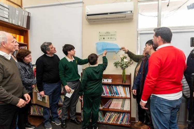 DESCUBRIMIENTO DE PLACA EN HOMENAJE A MARIA FLORENCIA MENINI