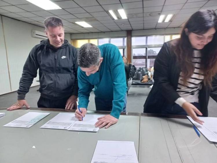 ENTREGA DE FID Y PRESENTACION DEL PROGRAMA PARA LA PREVENCION INTEGRAL EN INSTITUCIONES DEPORTIVAS