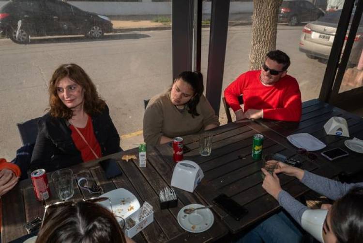 INTENDENTE NATALIO LATTANZI ESTA CON ALUMNOS Y DOCENTES DE LA ONU VENADO TUERO
