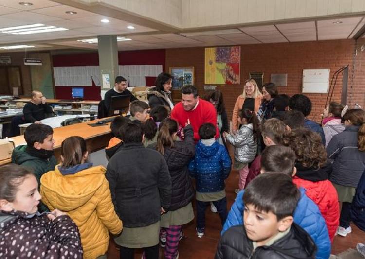 ALUMNOS DE 3° GRADO DE LA ESCUELA N° 6031 VISITARON EL PALACIO MUNICIPAL