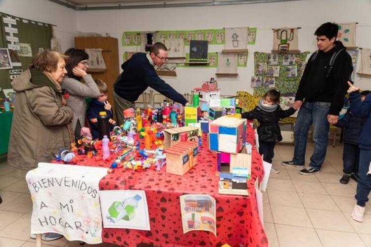 FERIA DE CIENCIAS VISITADA POR MARINA FASANO