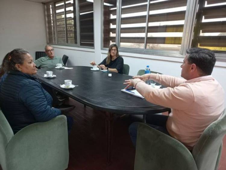 INTENDENTE NATALIO LATTANZI EN IMPORTANTE REUNION