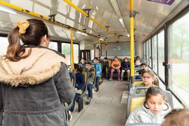 RECORRIDA HISTORICA DE ALUMNOS DE 3ER GRADO DE ESCUELA 6031