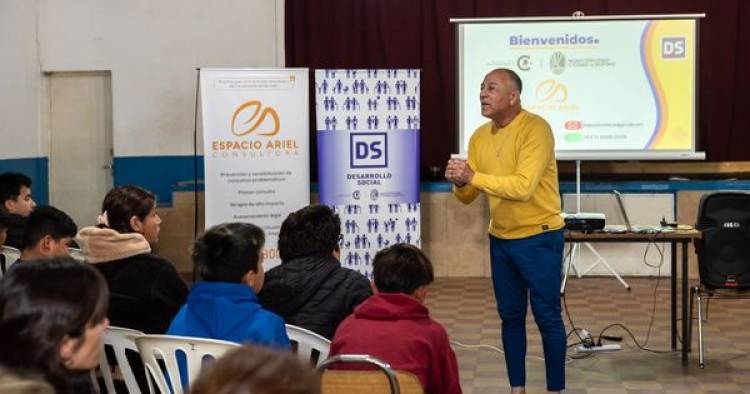 CHARLA DE SERGIO APPA (ESPACIO ARIEL)