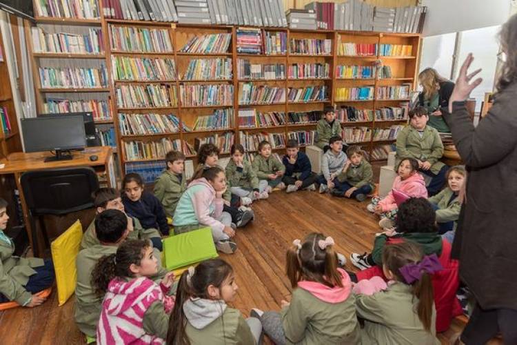 VISITA DE ALUMNOS DE 3ER GRADO DE ESCUELA N° 6031