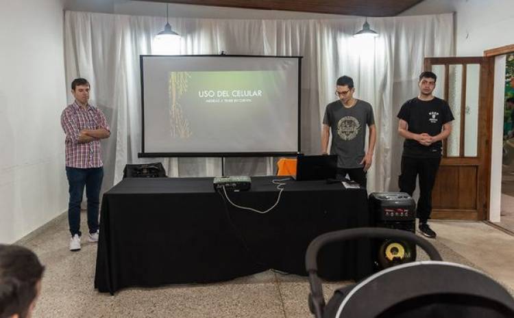 "USO SEGURO DEL CELULAR" CHARLA INFORMATIVA EN FERIA DEL LIBRO 2023
