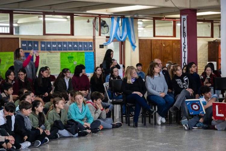 ACTIVIDAD ORGANIZADA POR EL COLEGIO NACIONAL N° 50