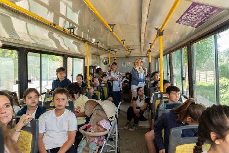 ALUMNOS DE 5° GRADO DE ESCUELA N° 169 DE AMENABAR VISITARON NUESTRA CIUDAD