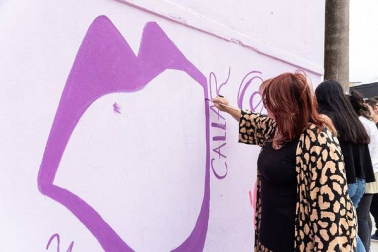 MURAL 