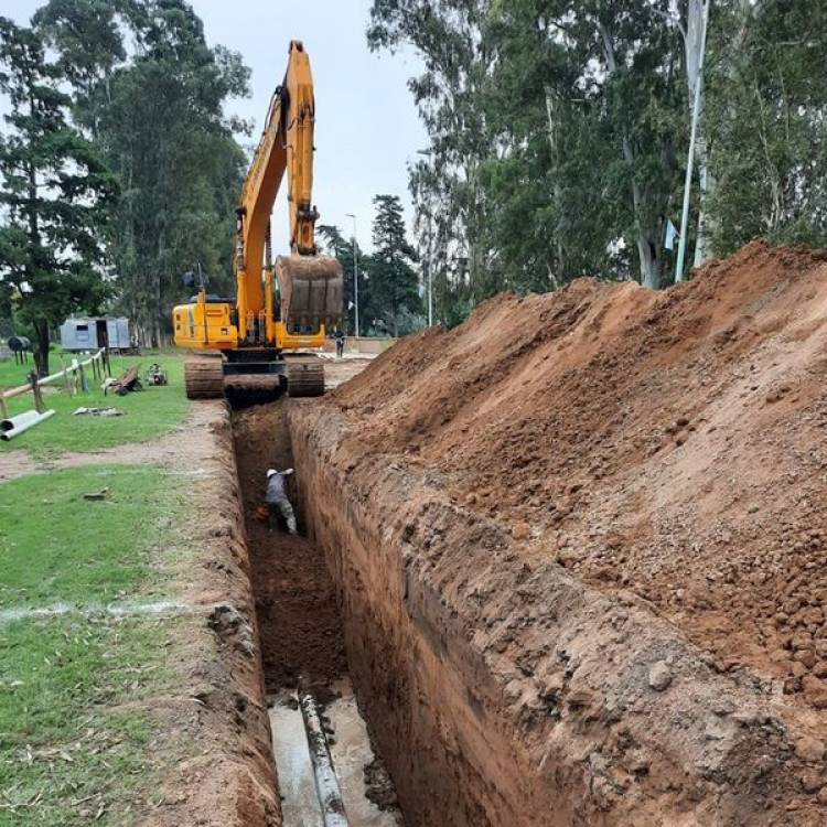 DOS CUADRAS DE CLOACAS