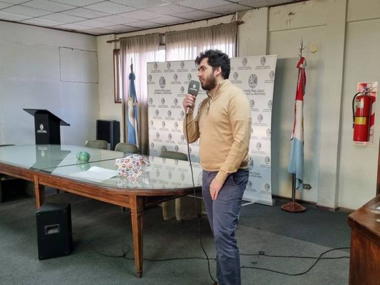 DESCUBRIMIENTO DE PLACA Y HOMENAJE A JAVIER CHAVES
