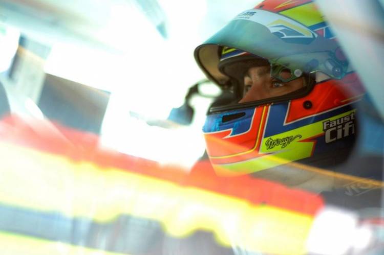 NUNCA DEJAR DE INTENTAR