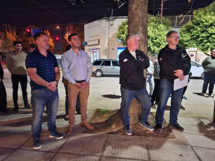 INSTITUTO MISERICORDIA HOMENAJEO A VETERANOS DE MALVINAS Y A JORGE RAJADELL