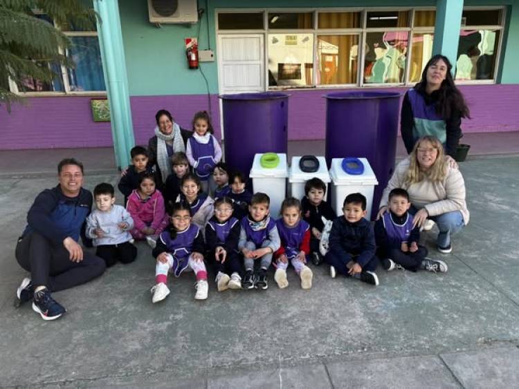 TACHOS DE RESIDUOS Y TUBOS PRA TOBOGANES