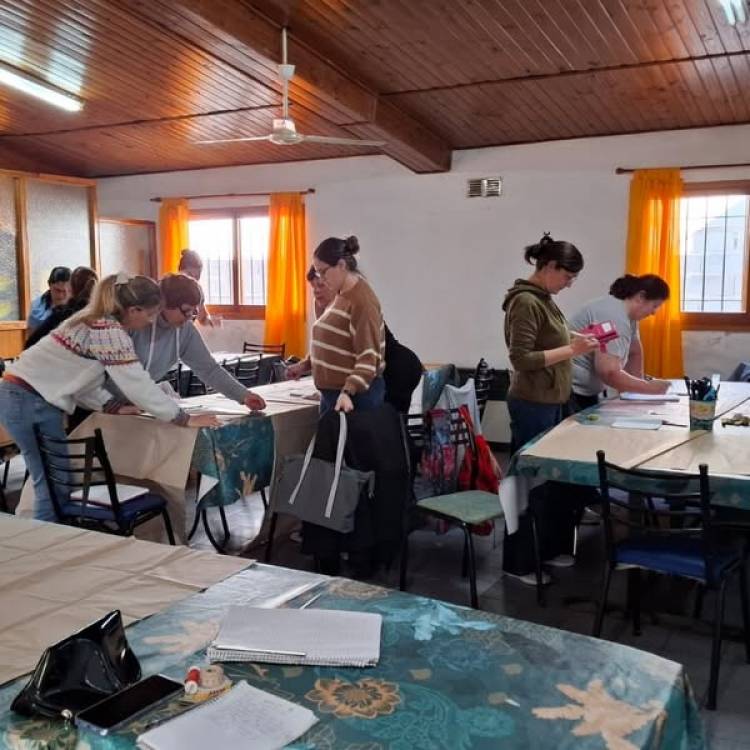 COMENZO EL TALLER DE COSTURA PARA ADULTOS