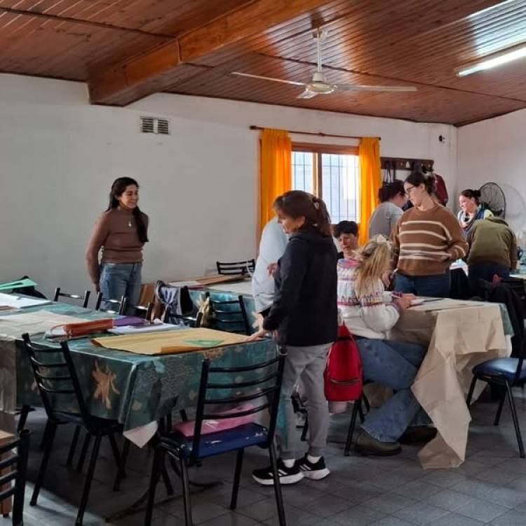 COMENZO EL TALLER DE COSTURA PARA ADULTOS