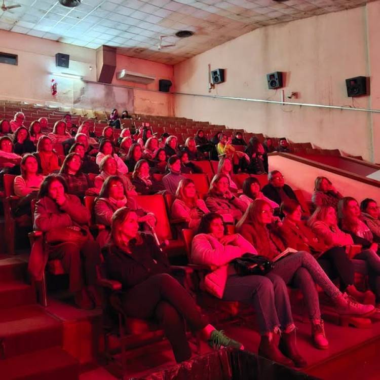 VIVIANA RIVERO PRESENTO "LOS SOLES DE SANTIAGO" EN RUFINO