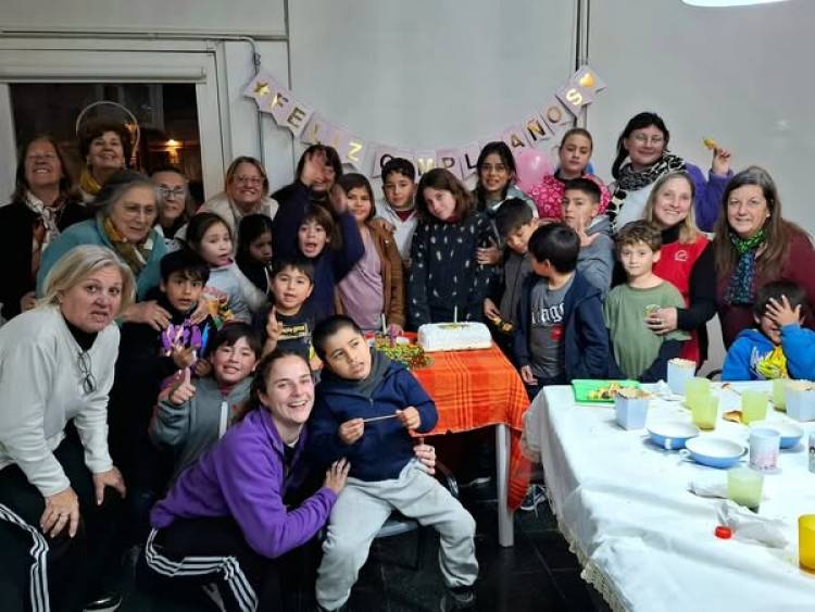 FESTEJAMOS LOS CUMPLEAÑOS EN "CAPULLITOS"