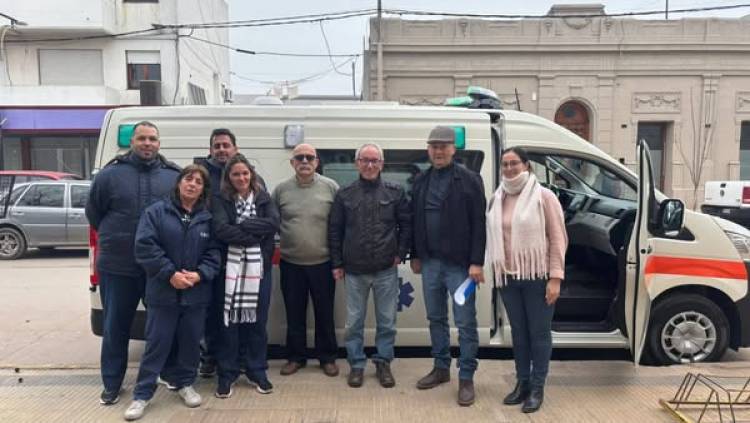 CELR: NUEVA AMBULANCIA OKM PARA EL EMCO DE LA COOPERATIVA ELECTRICA
