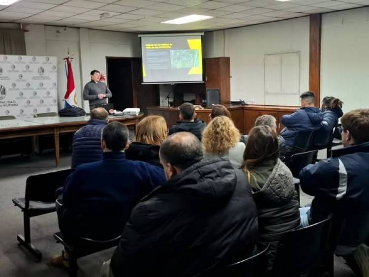 REUNION CON VECINOS POR OBRA DE CORDON CUNETA