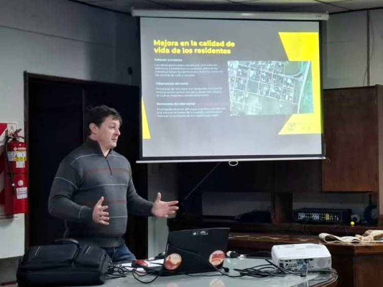 REUNION CON VECINOS POR OBRA DE CORDON CUNETA